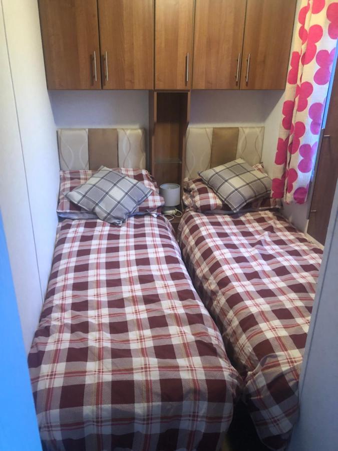 First Steps Caravan Rentals 샌다운 외부 사진