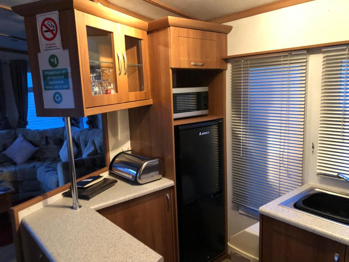 First Steps Caravan Rentals 샌다운 외부 사진